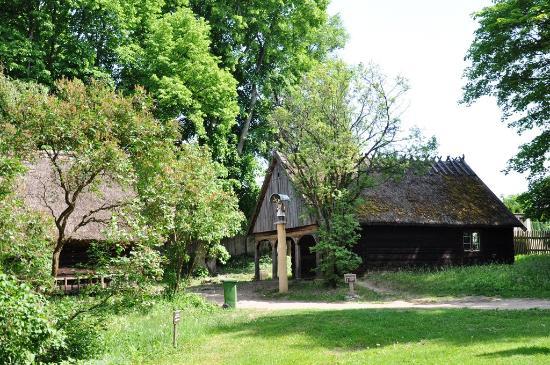 Muzeum - Kaszubski Park Etnograficzny im. Teodory i Izydora Gulgowskich we Wdzydzach Kiszewskich
